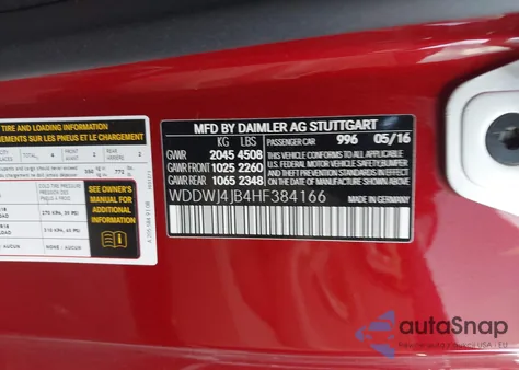 2017 Mercedes-Benz C 300 z USA, uszkodzony, nr VIN WDDWJ4JB4HF384166